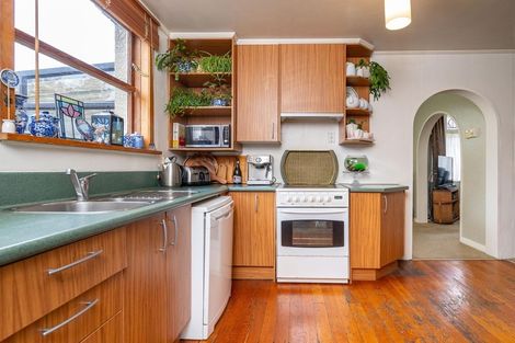 Photo of property in 360 Bay View Road, Saint Clair, Dunedin, 9012