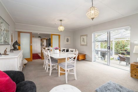 Photo of property in 2 Wood Street, Greytown, 5712