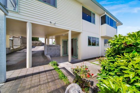 Photo of property in 3a Hillcrest Street, Glen Avon, New Plymouth, 4312