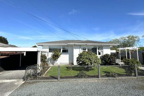 Photo of property in 9 George Street, Balclutha, 9230