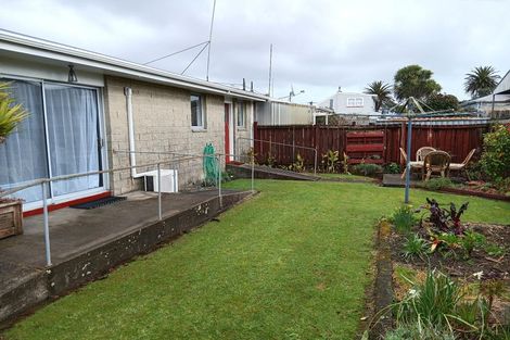 Photo of property in 15b Brougham Street, Westport, 7825