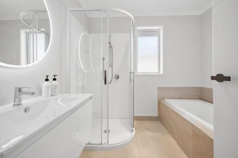 Photo of property in 45 Pakanga Grove, Pyes Pa, Tauranga, 3112