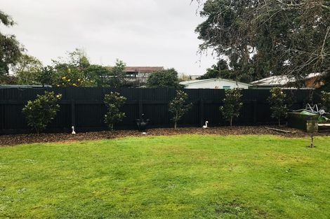 Photo of property in 42 Mcfarlane Street, Oakura, 4314