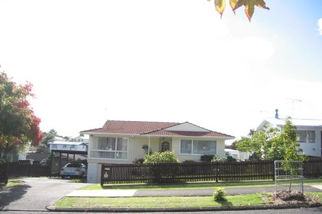Photo of property in 5 Beechdale Crescent, Pakuranga Heights, Auckland, 2010