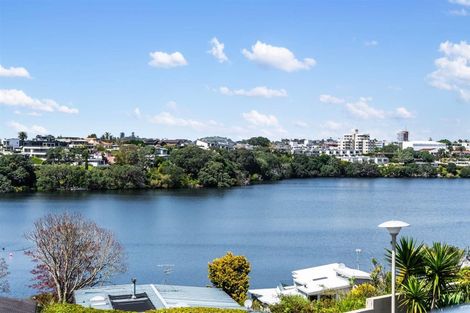 Photo of property in 1/90 Kitchener Road, Milford, Auckland, 0620