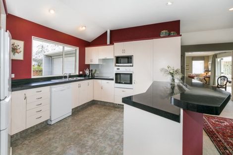 Photo of property in 22 Kensington Drive, Taradale, Napier, 4112
