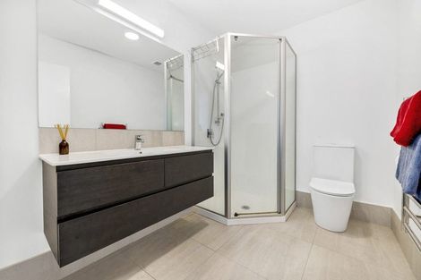 Photo of property in 10/11 Carlos Drive, Flat Bush, Auckland, 2016