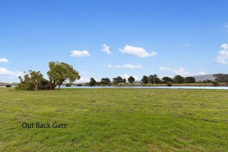 Photo of property in 25 Pirie Crescent, Moera, Lower Hutt, 5010