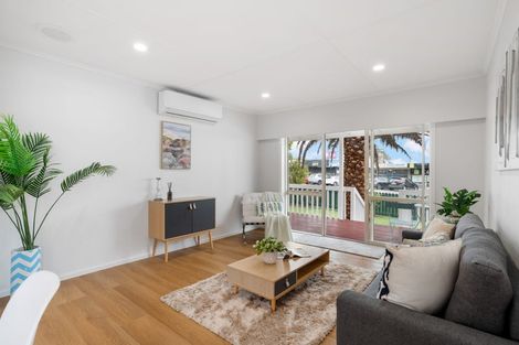 Photo of property in 4/123 Birkdale Road, Birkdale, Auckland, 0626