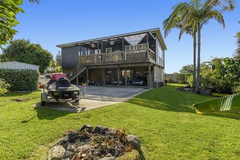 Photo of property in 115b Harbour View Road, Omokoroa, 3114