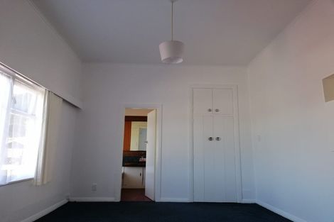 Photo of property in 16 Toru Street, Lyall Bay, Wellington, 6022