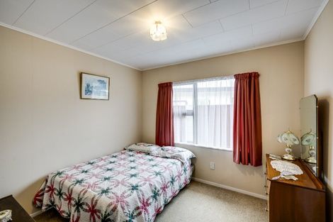 Photo of property in 58 Spriggs Crescent, Greenmeadows, Napier, 4112