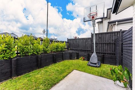 Photo of property in 18 John Fair Drive, Wainui, 0932