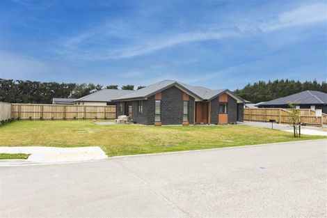 Photo of property in 8 Wykes Place, Amberley, 7410
