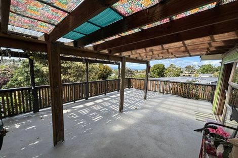 Photo of property in 63 Elliston Crescent, Stanmore Bay, Whangaparaoa, 0932