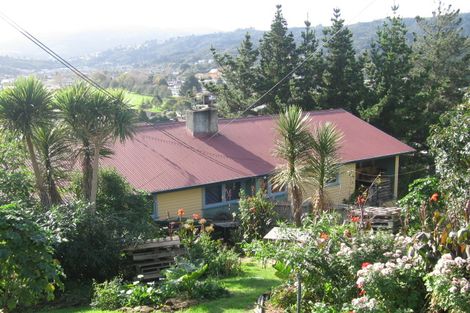 Photo of property in 15 Amundsen Grove, Stokes Valley, Lower Hutt, 5019