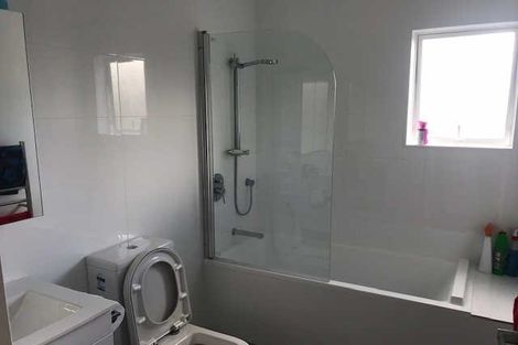 Photo of property in 2/10 Silver Moon Road, Albany Heights, Auckland, 0632