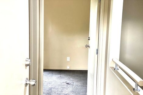 Photo of property in 42 Park Avenue, Papatoetoe, Auckland, 2025