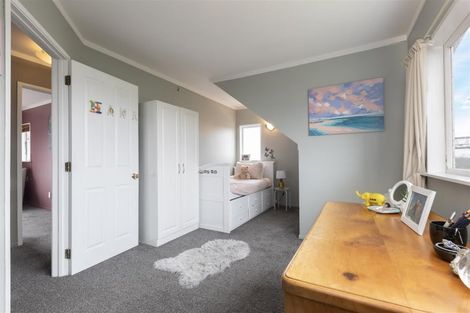 Photo of property in 86 Astley Avenue, New Lynn, Auckland, 0600