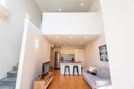 Photo of property in 2/64 Holly Road, St Albans, Christchurch, 8014