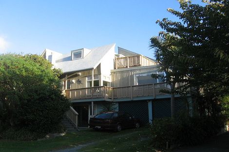 Photo of property in 3 Whyte Street, Paraparaumu Beach, Paraparaumu, 5032