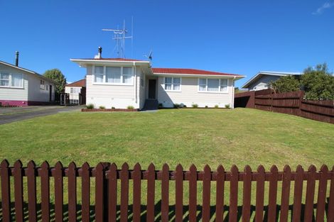 Photo of property in 19 Thompson Street, Tokoroa, 3420