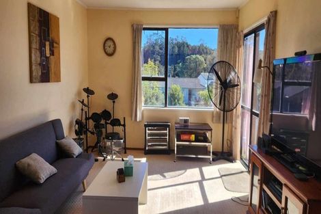 Photo of property in 13 Elvira Place, Ranui, Auckland, 0612