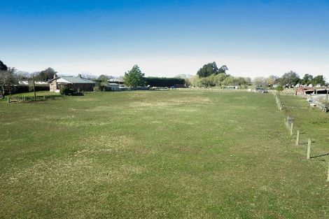 Photo of property in 38 Montgomery Street, Stokes Valley, Lower Hutt, 5019