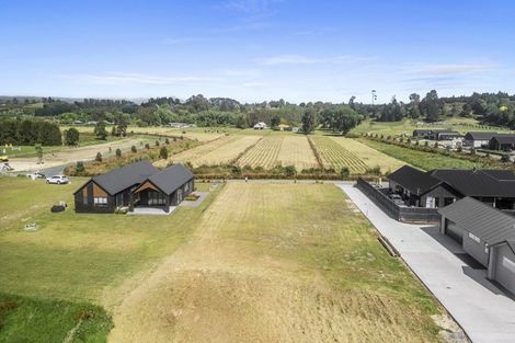 Photo of property in 18 Te Ara O Tahataharoa, Te Puna, Tauranga, 3176