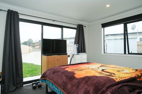 Photo of property in 5 Gibson Place, Dannevirke, 4930
