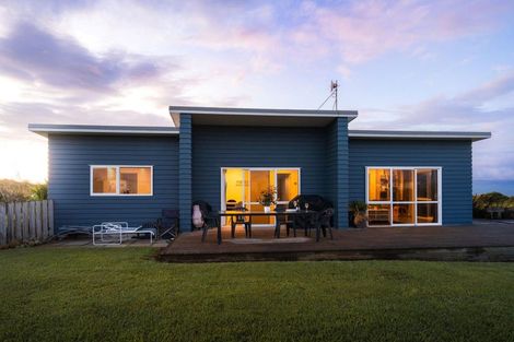 Photo of property in 6 Ironsands, Waverley, 4591