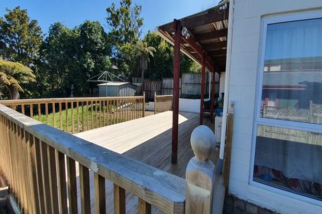 Photo of property in 16 Colin Wild Place, Glenfield, Auckland, 0629