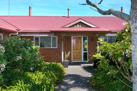 Photo of property in 636 Mangorei Road, Mangorei, New Plymouth, 4371