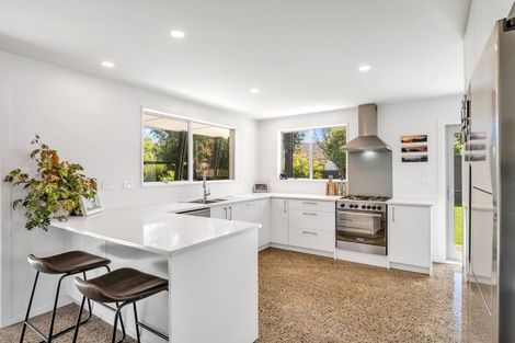 Photo of property in 12 Banks Place, Rangiora, 7400