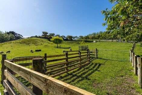 Photo of property in 205 Taylors Road, Otaki, 5583