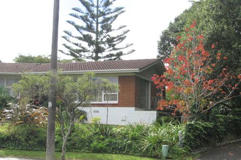 Photo of property in 15 Baringa Place, Botany Downs, Auckland, 2010