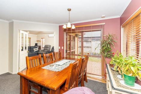 Photo of property in 6 Wychbury Court, Rototuna North, Hamilton, 3210