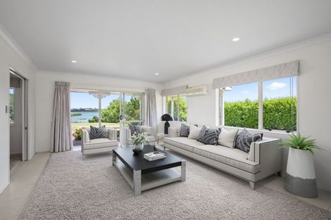 Photo of property in 49 Wharf Road, Clarks Beach, Pukekohe, 2679