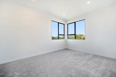 Photo of property in 23 Puihi Crescent, Massey, 0614