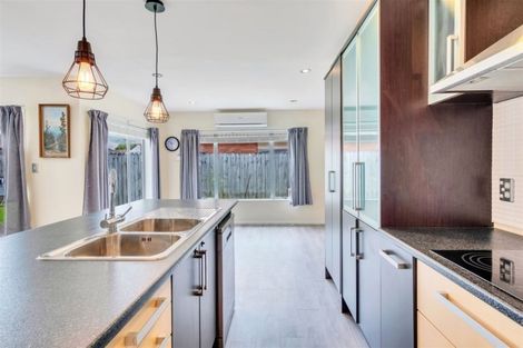 Photo of property in 9 Maadi Place, Papakura, 2110