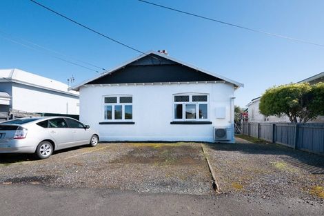 Photo of property in 38 Hargest Crescent, Saint Kilda, Dunedin, 9012