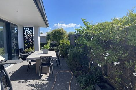 Photo of property in 23 Hugo Way, Papamoa Beach, Papamoa, 3118