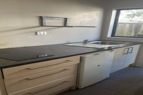 Photo of property in 2/113 Mokoia Road, Birkenhead, Auckland, 0626