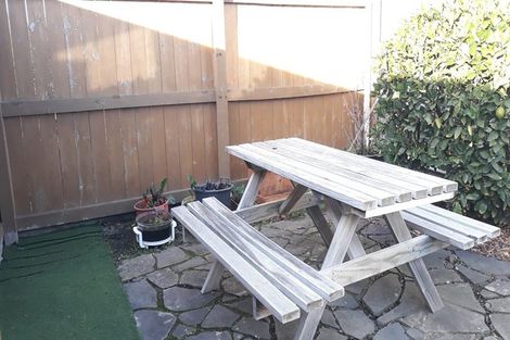 Photo of property in 4/9 Curletts Road, Sockburn, Christchurch, 8042