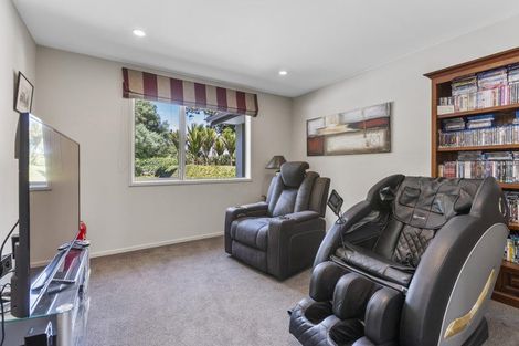 Photo of property in 187 Te Arei Road East, Huirangi, New Plymouth, 4373