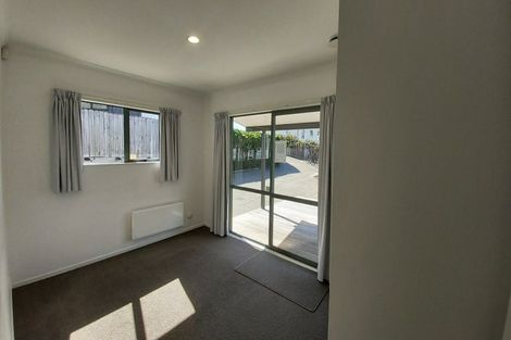 Photo of property in 2/22a Tomo Street, New Lynn, Auckland, 0600