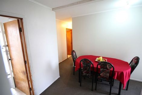 Photo of property in 124 Robertson Road, Mangere East, Auckland, 2024