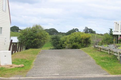 Photo of property in 419 Onemana Drive, Onemana, Whangamata, 3691