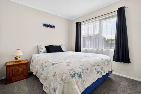 Photo of property in 23 Raabia Close, Parakai, 0830