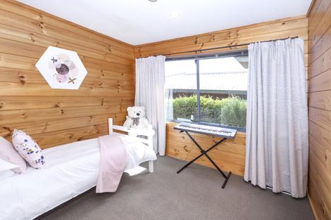 Photo of property in 32a Puriri Road, Pukekohe, 2120